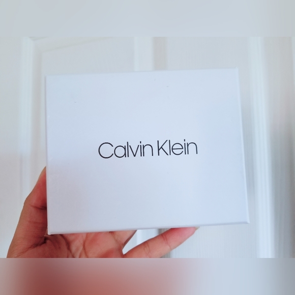 Calvin Klein leather bifold wallet - Picture 5 of 5